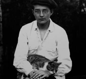 Dmitri Shostakovich con gato