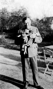 El pintor en su jardín de Tatra en 1920